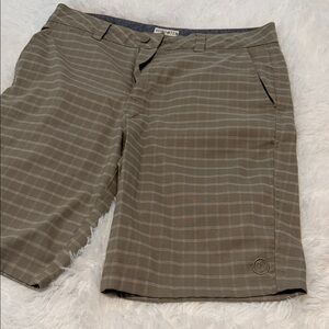 Hang Ten Men's Olive Plaid Flat Front Shorts